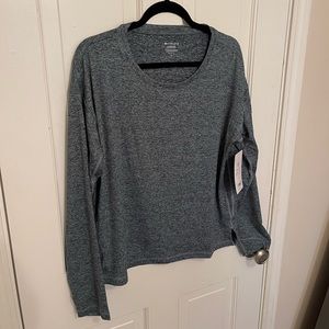 Athleta Heather Navy Uptempo II long sleeve top